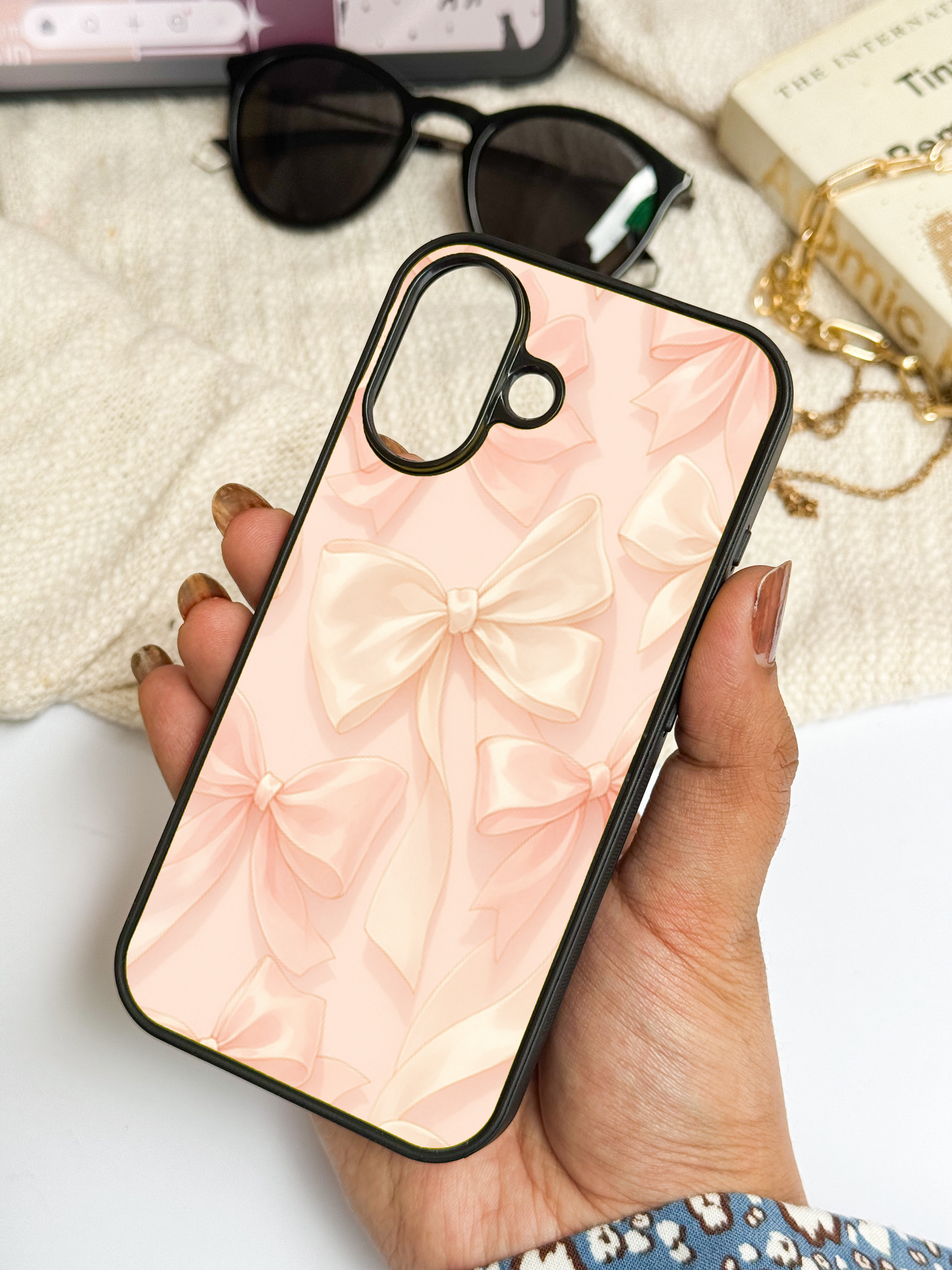 Silky Bows Sketch Premium Glass Back Cover For iPhone 11,12,13,14,15,16 Models